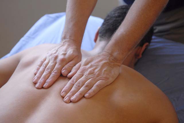 ماساژ ترکیبی + سنگ داغ - ۶۰ دقیقه ای